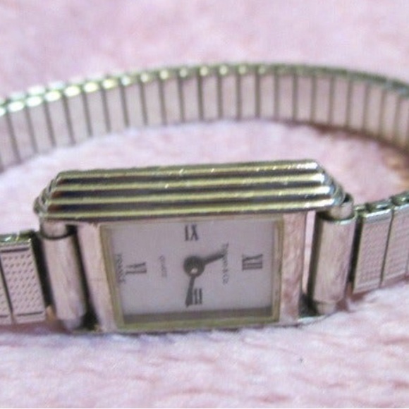 Tiffany & Co. made in France vintage working petite quarter length with box. - Picture 7 of 8